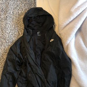 nike windbreaker